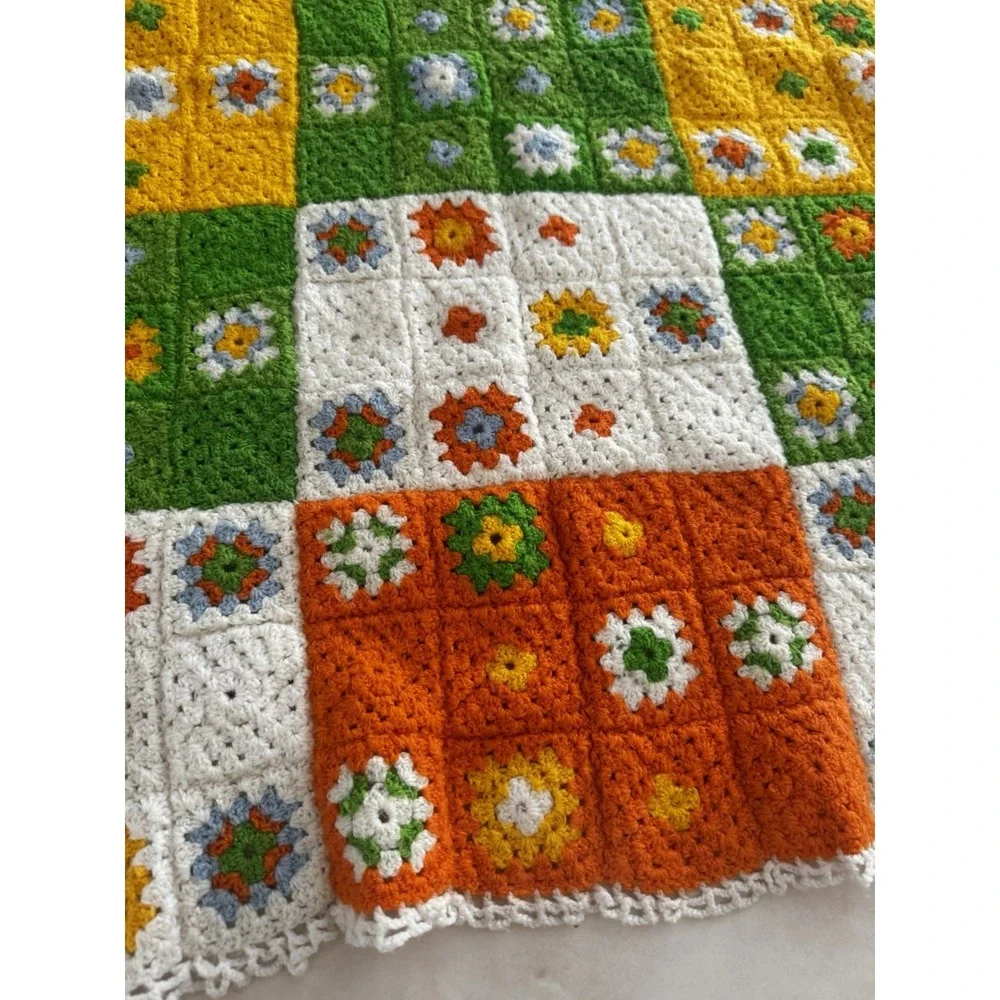 Vintage Handmade Crochet Granny Squares Afghan Blanket Lap Throw Mod Retro 70s